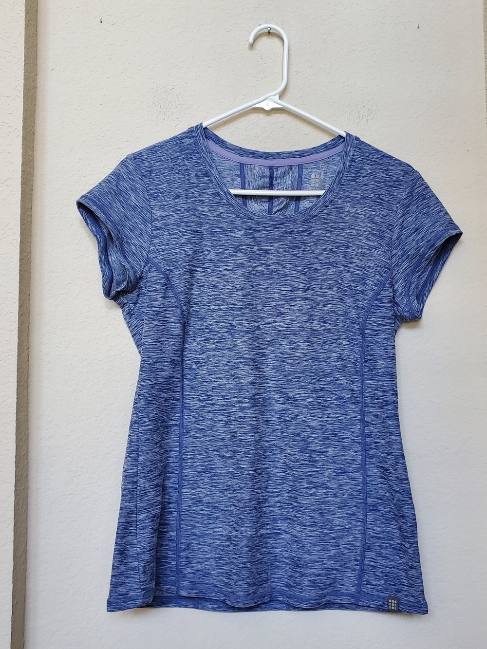 Title Nine Blue Space-Dye Short Sleeve Active Tee.  Size Medium